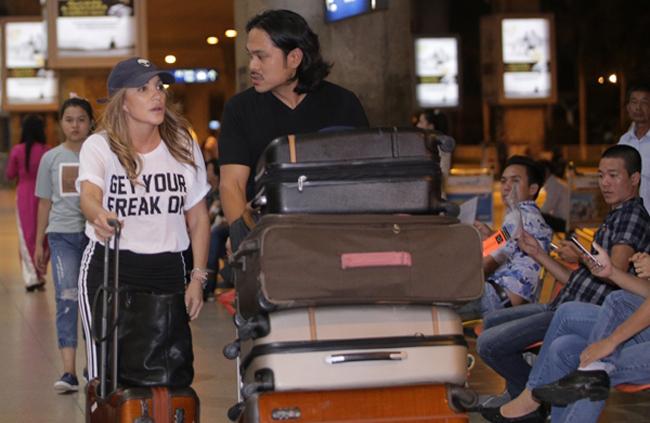 4 "may bay" sieu dinh cua vbiz duoc "phi cong" chieu nhu nu hoang hinh anh 14