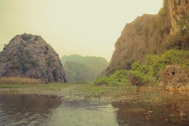 ve dep nen tho cua thung lung ninh binh trong "kong" hinh anh 9