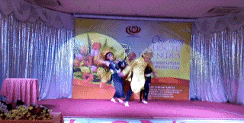 Parody&nbsp;Bống bống bang bang siêu hài khiến người xem cười không nhặt được mồm-3