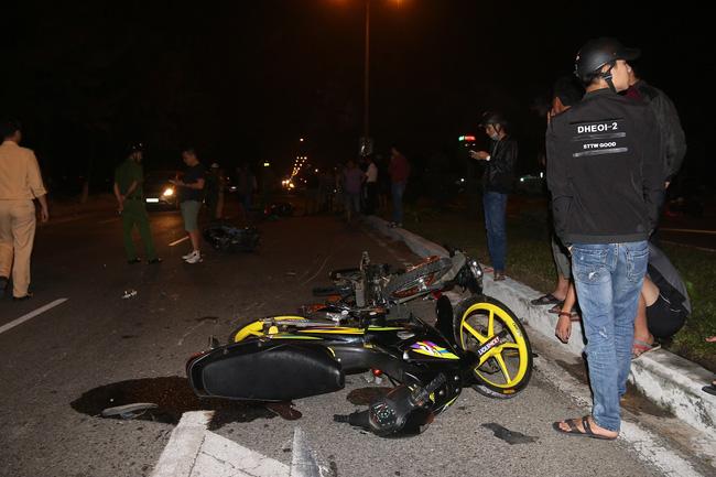 Đà Nẵng: Va chạm liên hoàn giữa 8 xe máy, ít nhất 5 người bị thương - Ảnh 2.