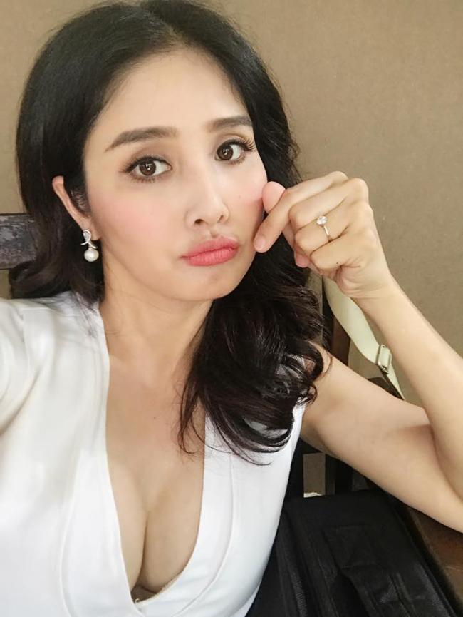 sau ly hon, vuong no nan, vo cu phan thanh binh ngay cang "bao" hinh anh 4