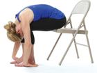 Giảm stress ngay tức khắc với bài tập yoga trên ghế này