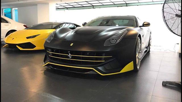 Cường “Đô-la” thay áo đen nhám cho siêu xe Ferrari F12 Berlinetta “hàng độc” - Ảnh 2.