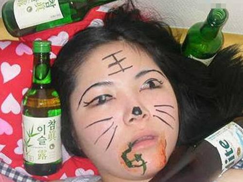 Clip hài: Gặp tai nạn với lũ bạn 