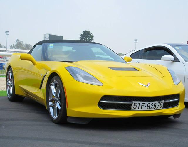Nữ tay đua đốt lốp Chevrolet Corvette C7 Stingray mui trần tại trường đua 2.000 tỷ Đồng của Dũng lò vôi - Ảnh 5.