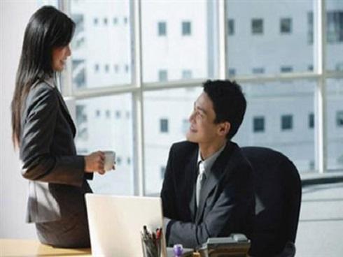 Những oái oăm khi vợ chồng cùng một cơ quan