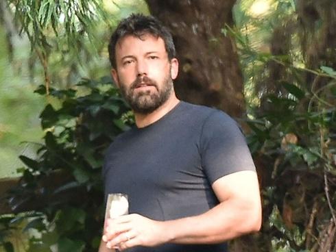 Ben Affleck thừa nhận vừa trở về từ trại cai nghiện