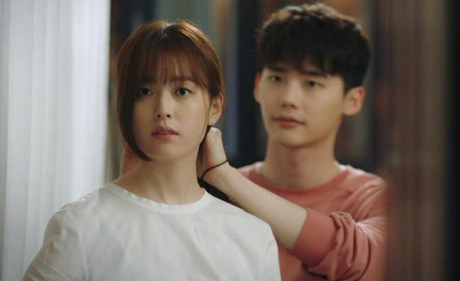 Tưởng đâu nhắm mắt lấy chồng vì ế, ai ngờ lại gặp được “soái ca” - Ảnh 1.