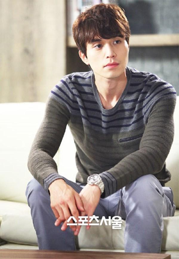 Kang Ji Wook (Lee Dong Wook) trong 