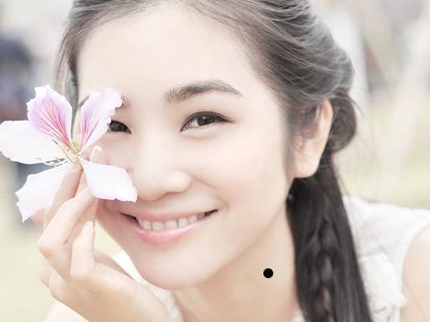 not-ruoi-phia-trai-co