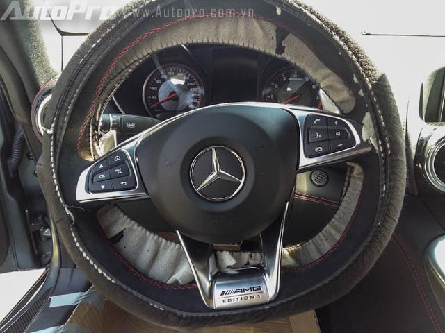 Bộ đôi siêu xe Mercedes-Benz hàng hiếm của đại gia Trung Nguyên cùng nhau đọ dáng - Ảnh 11.