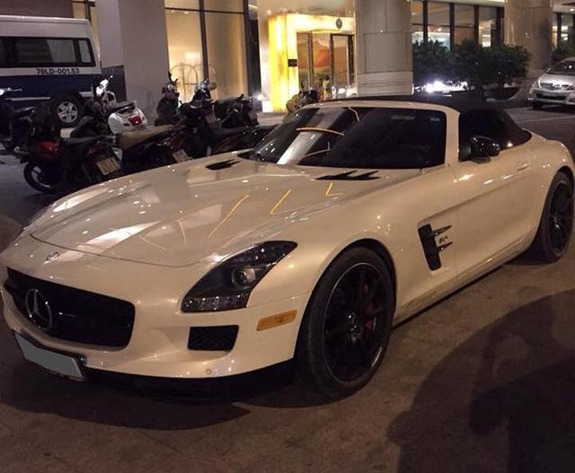 Bộ đôi siêu xe Mercedes-Benz hàng hiếm của đại gia Trung Nguyên cùng nhau đọ dáng - Ảnh 7.