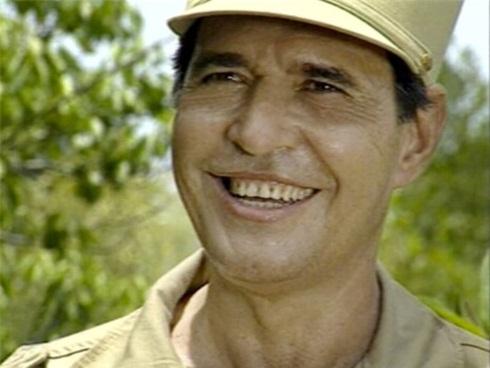 Diễn viên ngoại quốc Robert Hải: 3 đời vợ và cuộc sống cơ cực đến khó tin