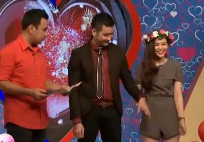 Cười nghiêng ngả với chàng trai làm Đơn xin yêu gửi bạn gái trong Bạn muốn hẹn hò-6