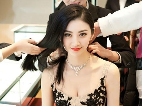 Sao nữ 'Kong' Cảnh Điềm ẵm giải diễn viên tệ nhất Trung Quốc