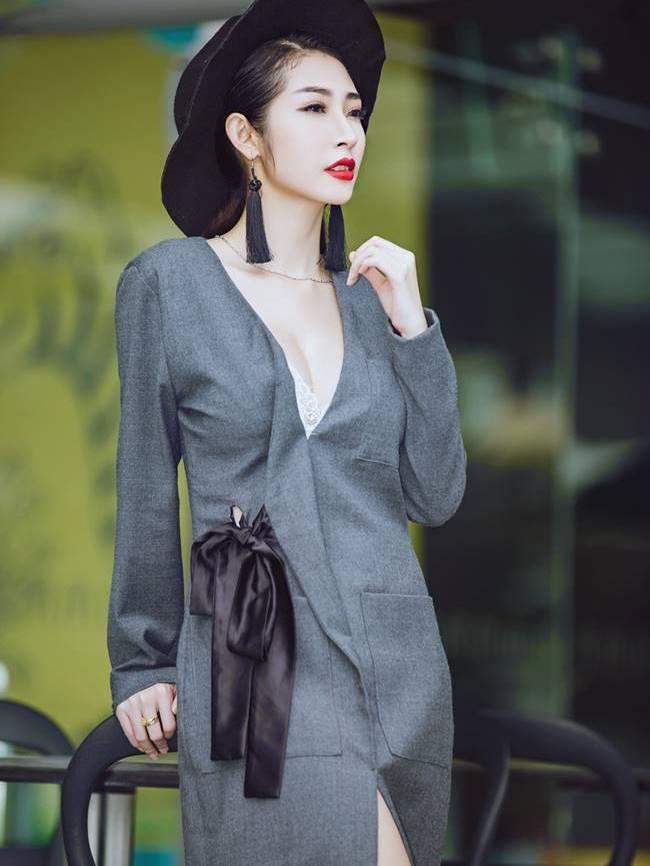 Nỗ lực thoát khỏi hình ảnh "cô bé Dâu Tây" của Khổng Tú Quỳnh đã được mọi người công nhận, cô hướng đến hình ảnh trưởng thành, gợi cảm và quyến rũ.