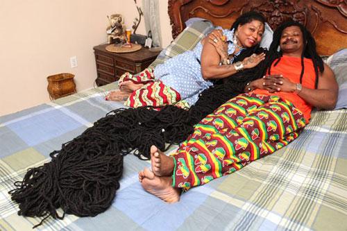 he lo cuoc song chan goi 2 nang cong chua toc may ngoai doi thuc - 6