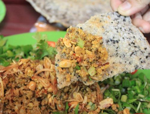 ve xu nghe dung quen thuong thuc cac mon ngon tu luon hinh anh 1