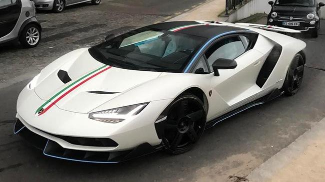 "Tóm gọn" siêu xe Lamborghini Centenario màu trắng nhám của Hoàng gia Qatar