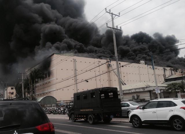 Can Tho huy dong toan bo luc luong chua chay tai cong ty may hinh anh 1