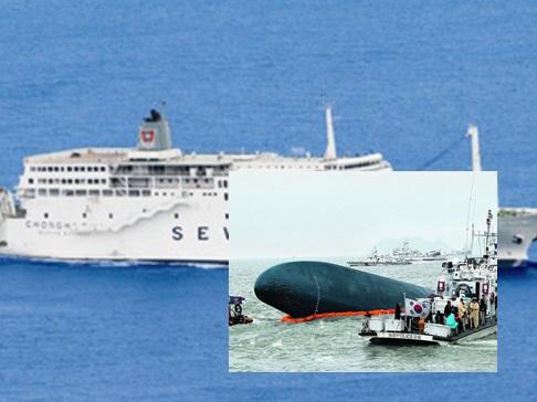 Loạt hình ám ảnh trong thảm kịch chìm phà Sewol cướp đi sinh mạng của gần 300 học sinh ở Hàn Quốc 3 năm trước