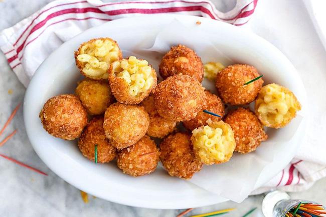 Cẩn thận với 5 thực phẩm vừa hại da vừa hại dáng nếu ăn quá nhiều - Ảnh 3.