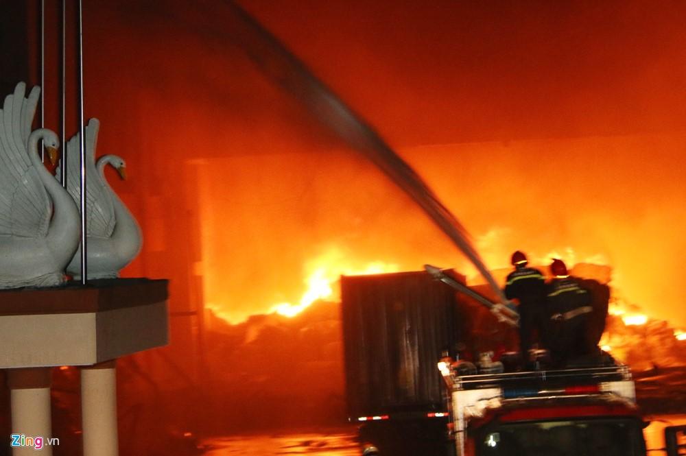 Vu chay 26 gio tai cong ty may o Can Tho gay thiet hai 6 trieu USD hinh anh 2