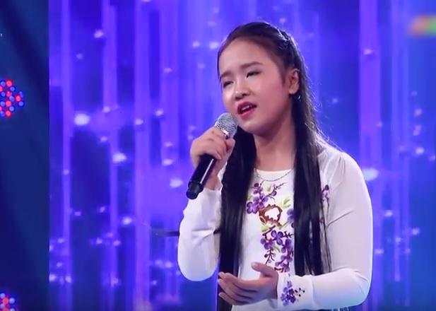 Cô bé Vĩnh Long bán bánh trên sân khấu Thần tượng tương lai-3