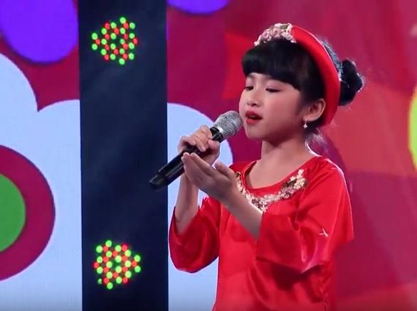 Cô bé Vĩnh Long bán bánh trên sân khấu Thần tượng tương lai-7