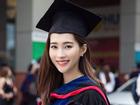 Hoa hậu Đặng Thu Thảo nghẹn ngào kể về tuổi 18 tự lập nơi thành phố phồn hoa
