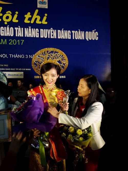 co giao xinh nhat truong amsterdam gianh hoa khoi giao vien toan quoc hinh anh 6