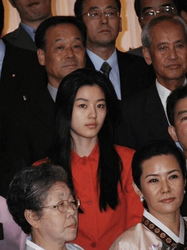 Không thể tin nổi đây là ảnh mặt mộc 100% của mợ chảnh Jeon Ji Hyun 13 năm trước - Ảnh 12.
