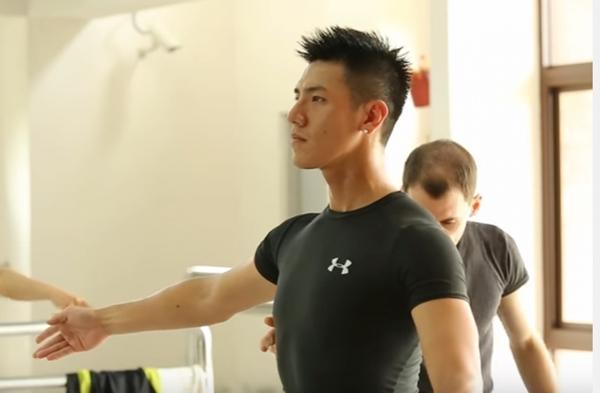 “Hậu Duệ Mặt Trời” Đài Loan được khen đẹp hơn Song Joong Ki - Ảnh 5.