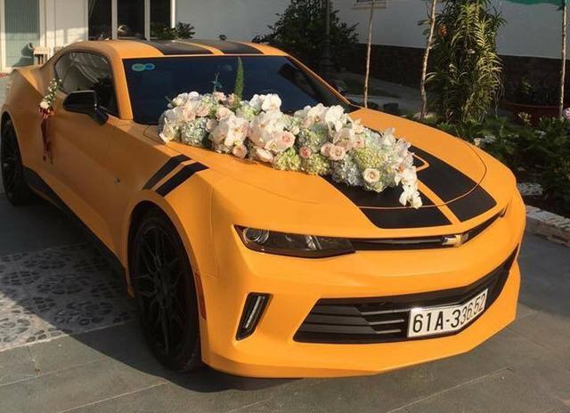 Chevrolet Camaro 2017 của thiếu gia Bình Dương làm xe hoa - Ảnh 3.