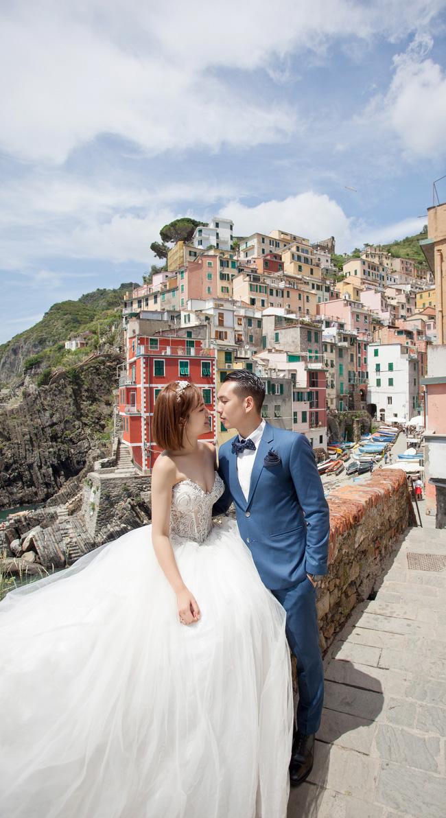 Khoe ảnh cưới sang chảnh ở Pháp - Ý, hot girl Tú Linh tiết lộ: Tôi chụp ảnh cưới rẻ lắm! - Ảnh 8.