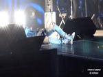 Clip: Khán giả lo lắng khi Jaejoong (JYJ) ngất xỉu trên sân khấu và cái kết…