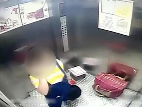 Cô gái 15 tuổi hồn nhiên cho con mới sinh vào thùng rác