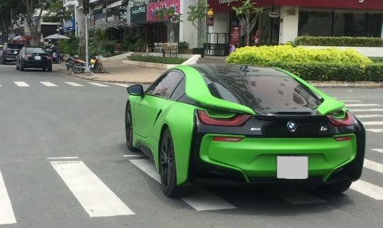 Hàng hot BMW i8 màu lạ của tay chơi Sài thành - Ảnh 1.