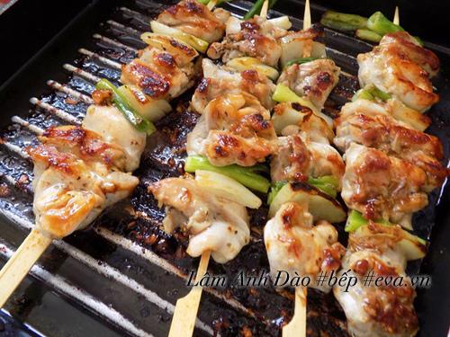 Ga nuong hanh de lam, thom ngon phai biet!