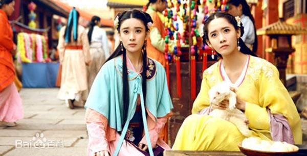 Các đại mỹ nhân Hàn Quốc bị biến thành bạch tuộc khi đứng bên sao nước khác - Ảnh 4.