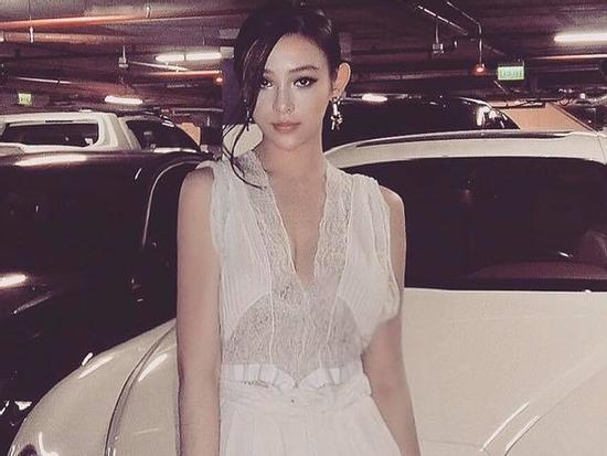 Sau Tâm Tít, Huyền Baby cũng bất ngờ thông báo mang bầu lần 2 đã 4 tháng