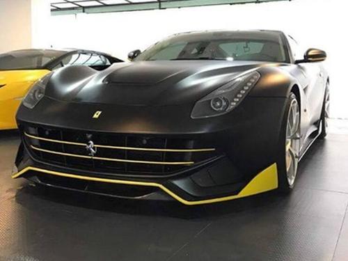 Cận cảnh 'hàng tuyển' Ferrari F12 Berlinetta của Cường 'Đô La'
