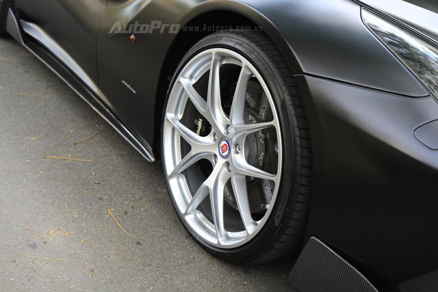 Cận cảnh “hàng tuyển” Ferrari F12 Berlinetta của Cường “Đô-la” - Ảnh 7.