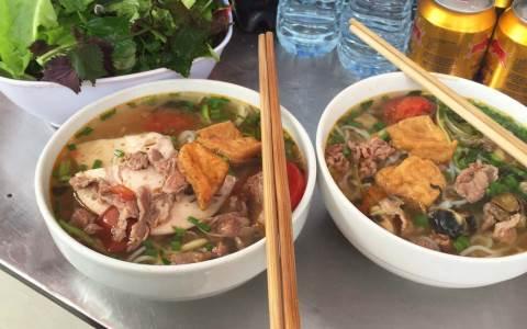 du mon ngon kho cuong khi dao choi pho co ha noi ve dem hinh anh 3