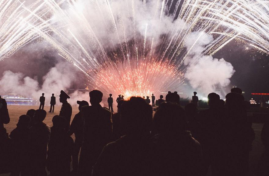 Ve tuoi sang khac la cua Trieu Tien qua ong kinh khach Tay hinh anh 8