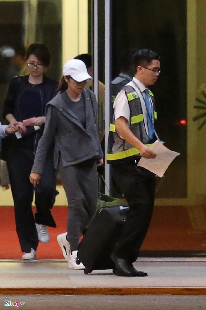 Duong Tu Quynh bat ngo toi TP.HCM luc 2h sang hinh anh 4