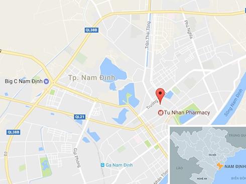 Đang chở con nhỏ, bố bị nhóm giang hồ đi ôtô đâm chết