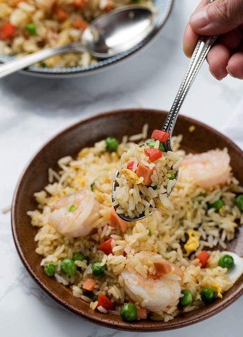 cach lam com rang thap cam ngon mieng cho ngay moi - 8