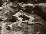 Sự thật về cặp đôi ôm chặt nhau dưới tro núi lửa 2.000 năm