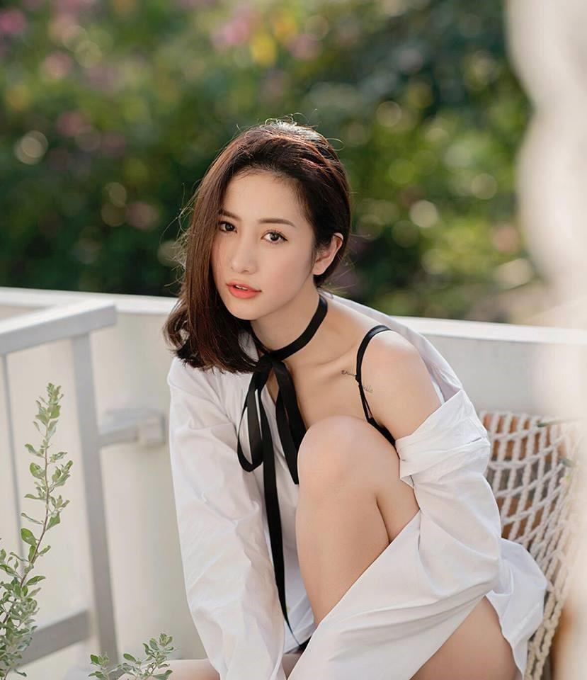 Nhan sắc gợi cảm của hot girl 9X vừa ẵm giải Cánh diều vàng 2017-1